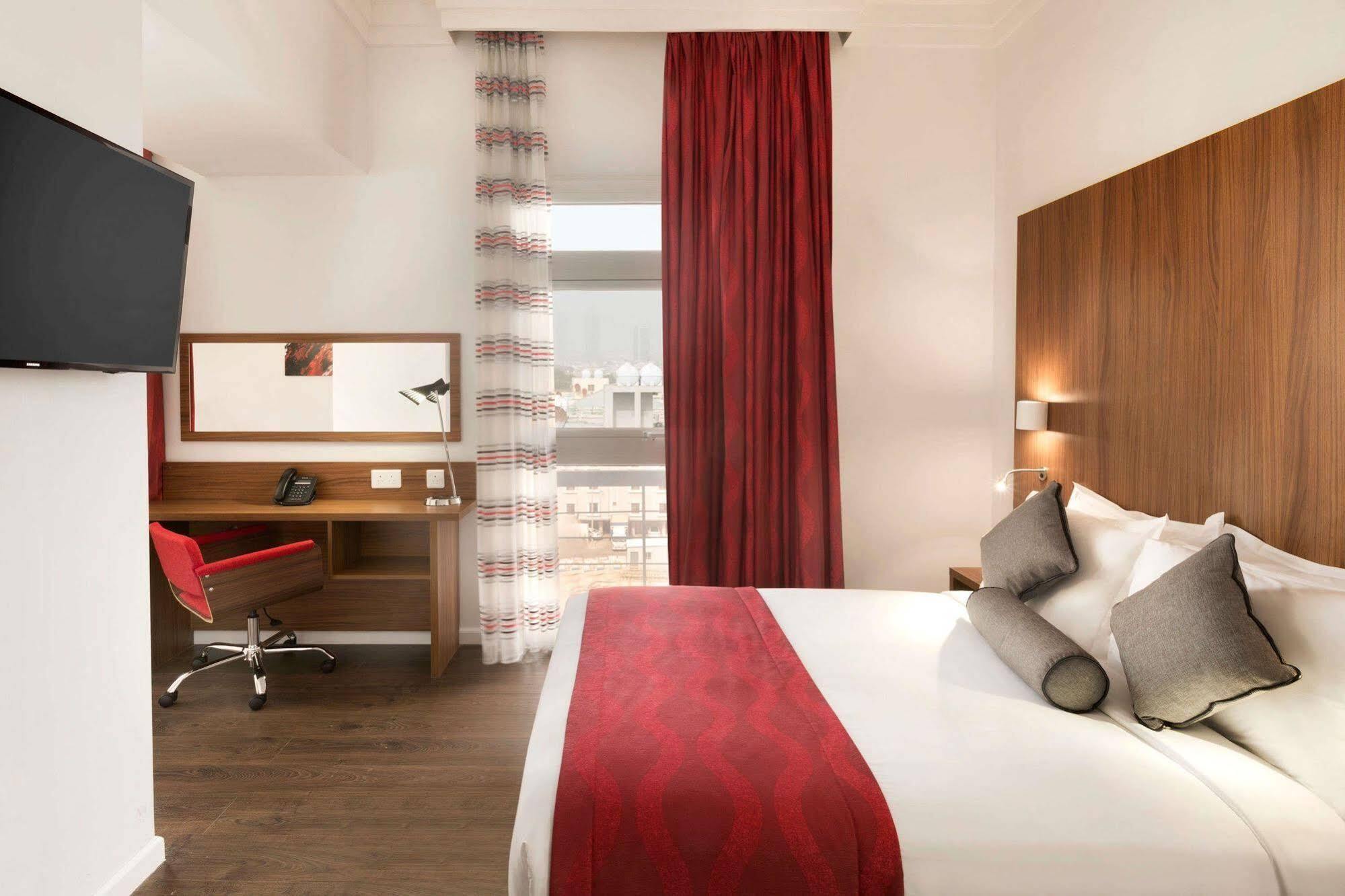 Ramada Encore Al Khobar Olaya Esterno foto